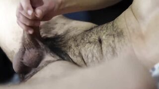 Mastubating and a beautiful cumshot in the end