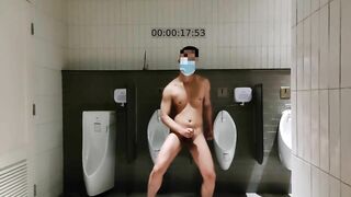 30 minutes of extreme excitement in toilet SamyanMitrtown BKK