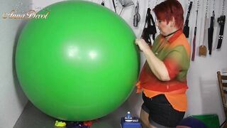 Mega balloon blow up