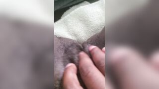 Rubbing my pussy till I cum