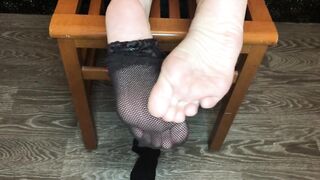 kelly_feet girl show new fishnets foot fetish pov nylon stockings