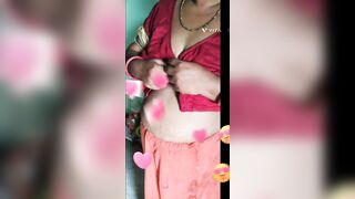 Payal bhabi ki short video boob show on camera....