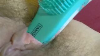 OnlyFan Tipped me to Fuck My Hairy Pussy Gspot LIVE Made in China HAIR BRUSH so I made a Video Too