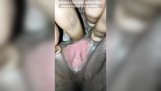 Odiya girl pussy fingering in college toilet
