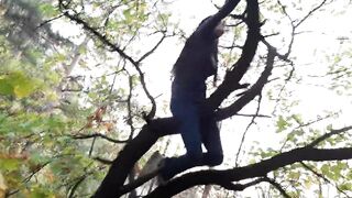Girl climbed a tree to rub her pussy on it - Lesbian-illusion