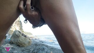 nippleringlover pierced nipples peeing & fingering pierced pussy in public at nude beach