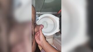 Helping my male to piss and piss drink (Bônus) 05/25/2023