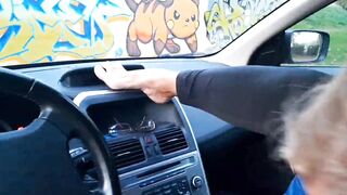 Selena's unexpected blowjob in a car