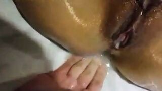 wow! I want to lick everything that comes out of her pussy