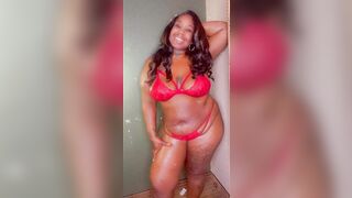 Ghetto Juicy Oiled Up BBW Clapping Ass