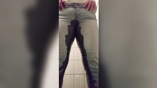 Slut peed in her pants
