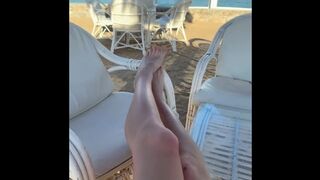 giantes worship big toes big legs in beach outdoor