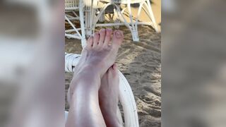 giantes worship big toes big legs in beach outdoor