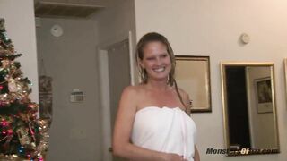 Older Woman Gets College Cum All Over Her Pussy