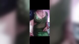 Desi Indian single aunty webcam video